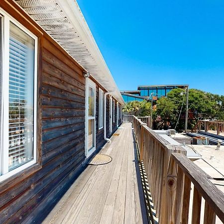 Folly Beach Condos Room photo