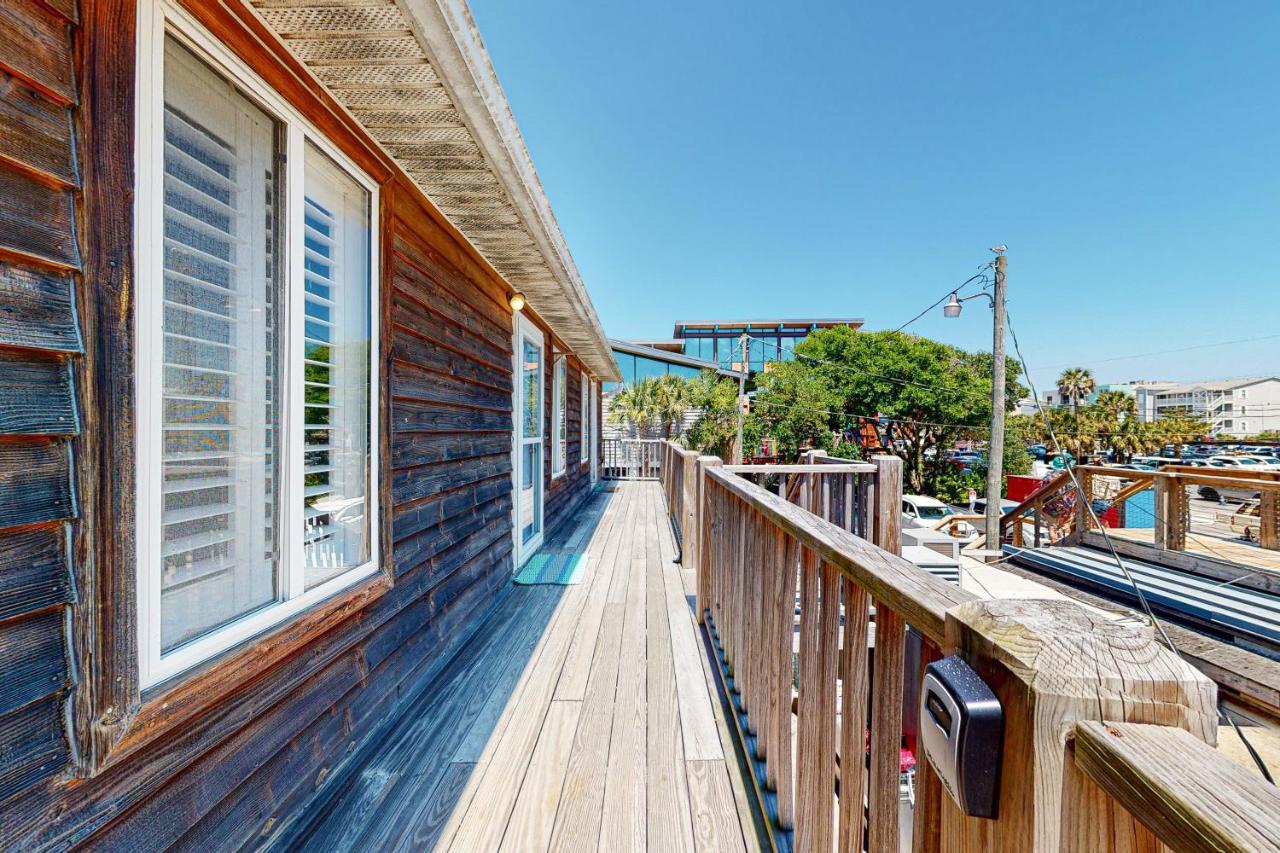 Folly Beach Condos Room photo